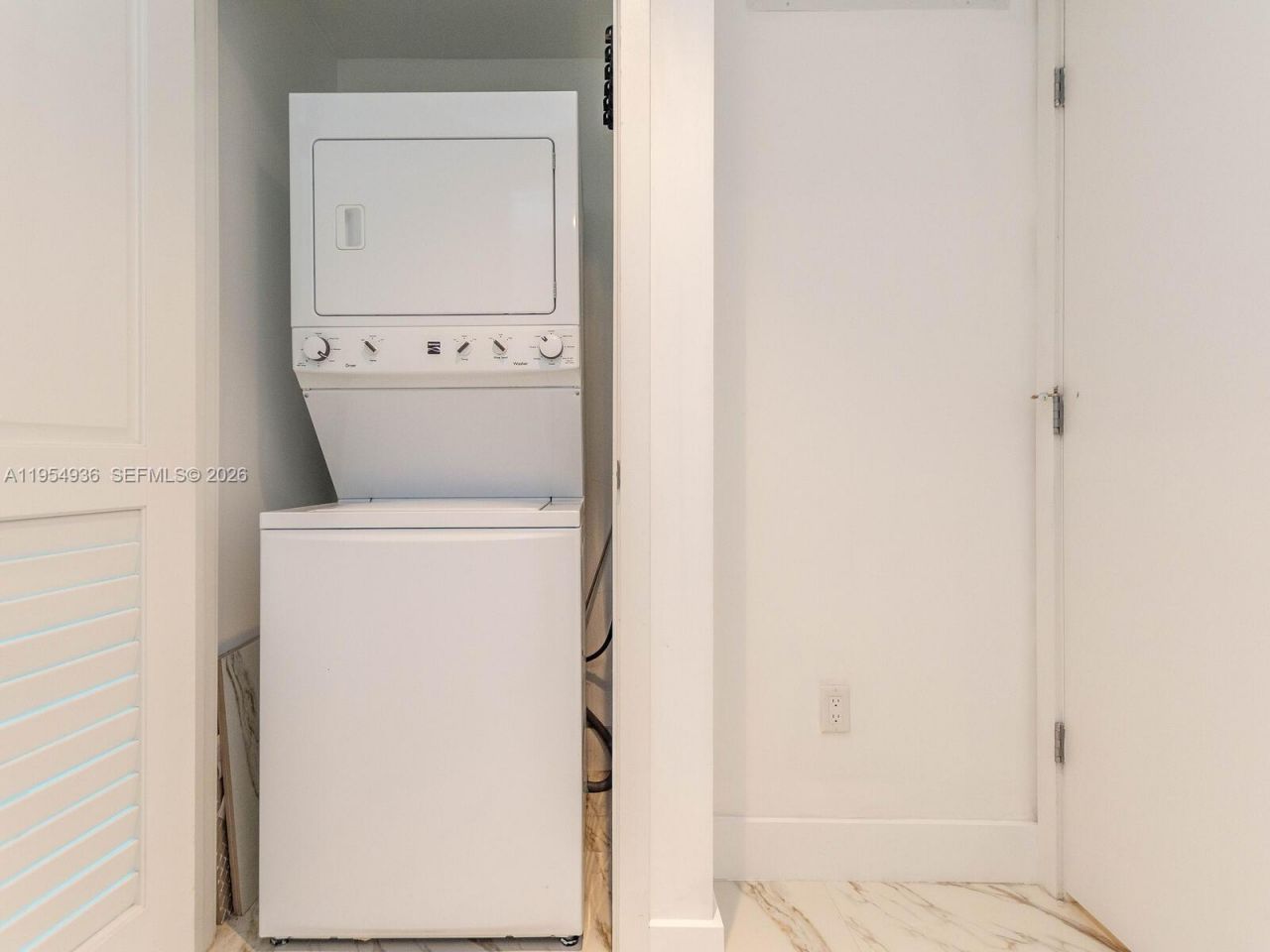 1080 Brickell Ave, Unit 1704, Miami, FL 33131 Photo