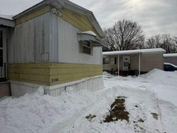 1108 BROADWAY AVENUE, READING, PA 19606