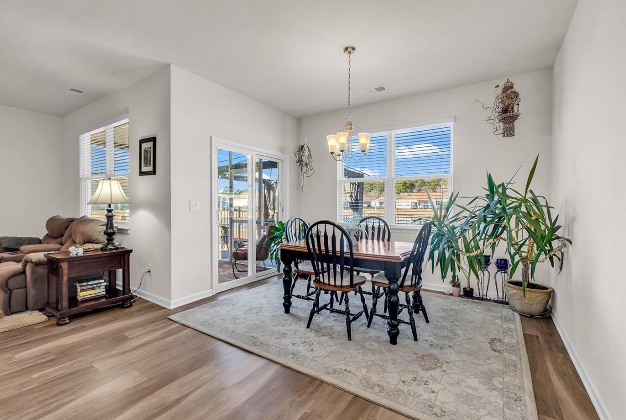 571 Affinity Dr. Photo 17