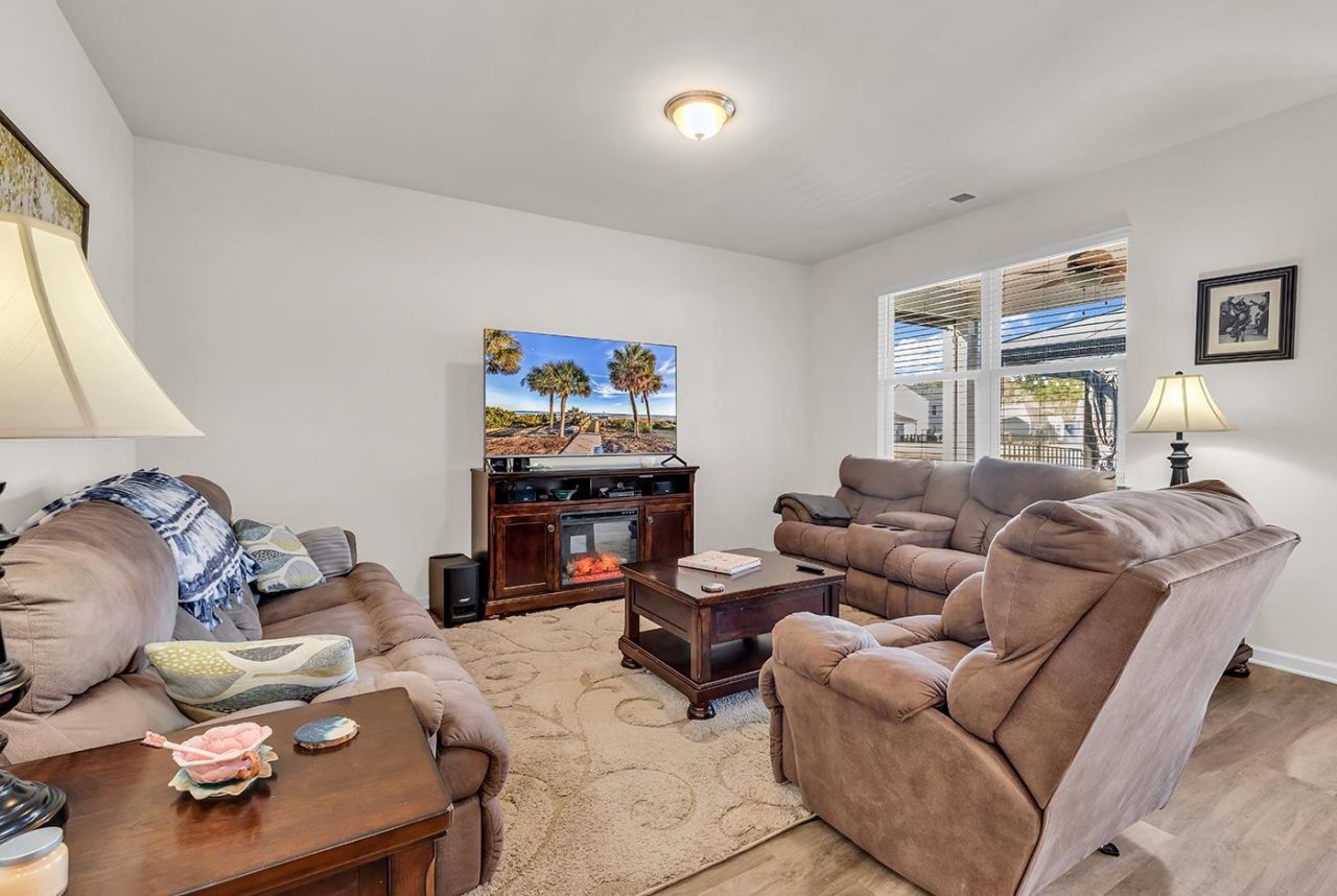 571 Affinity Dr. Photo 20