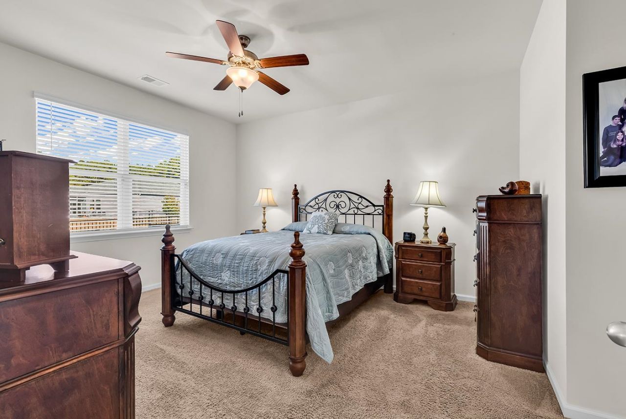 571 Affinity Dr. Photo 31