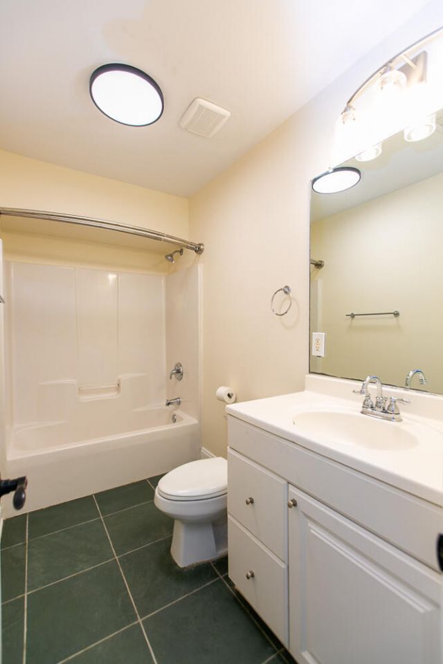 87 America Street Photo 14