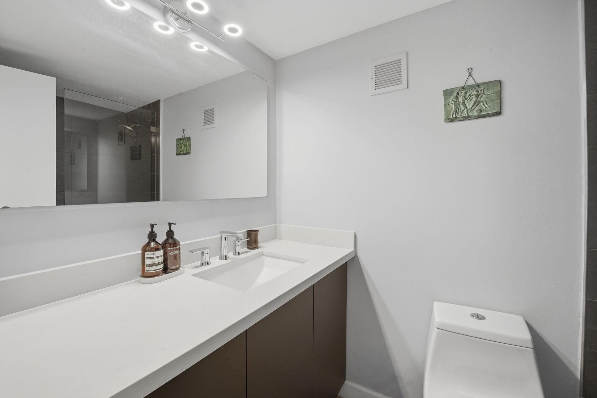 1200 West Avenue, Unit 324, Miami Beach, FL 33139 Photo