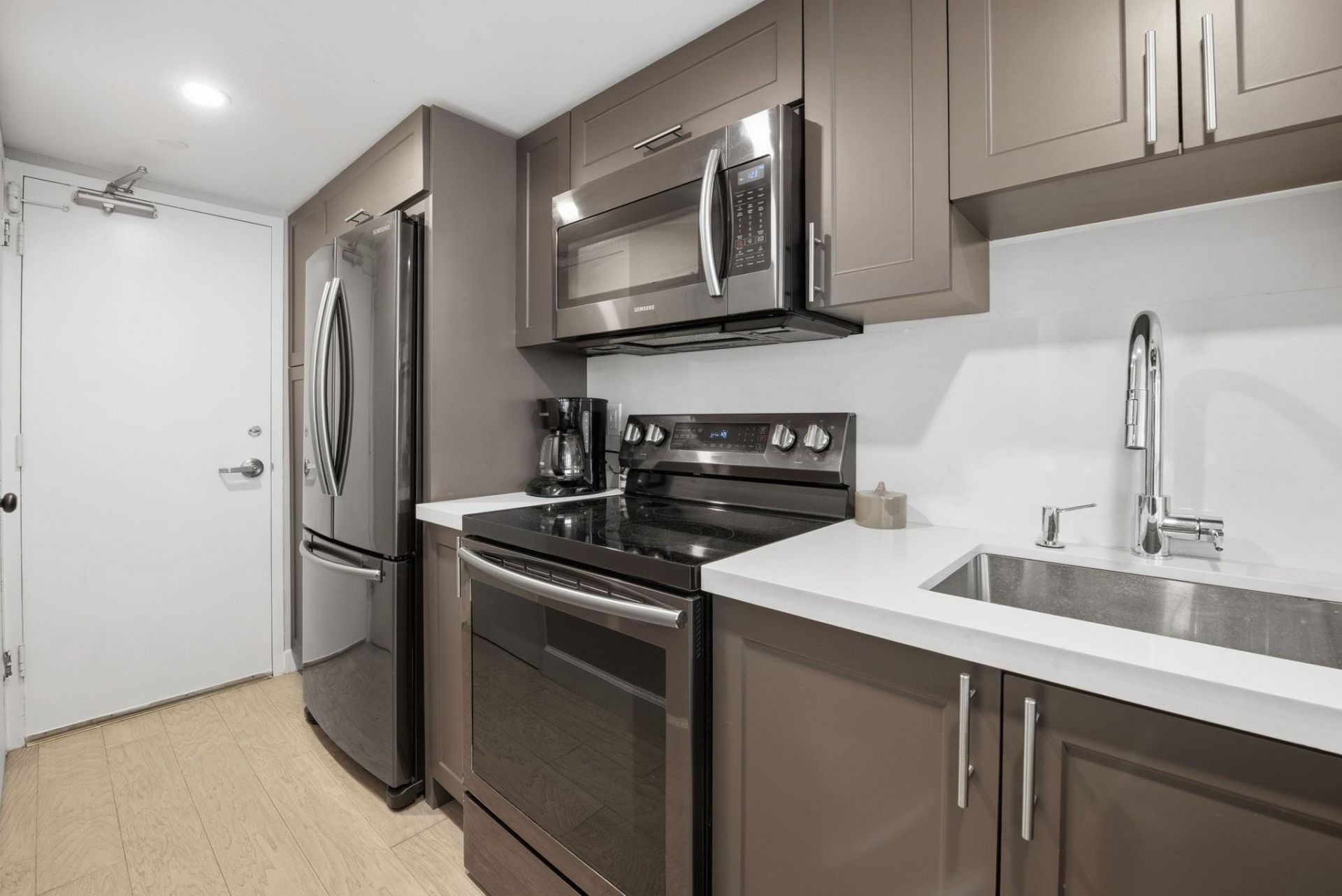 1200 West Avenue, Unit 324, Miami Beach, FL 33139 Photo