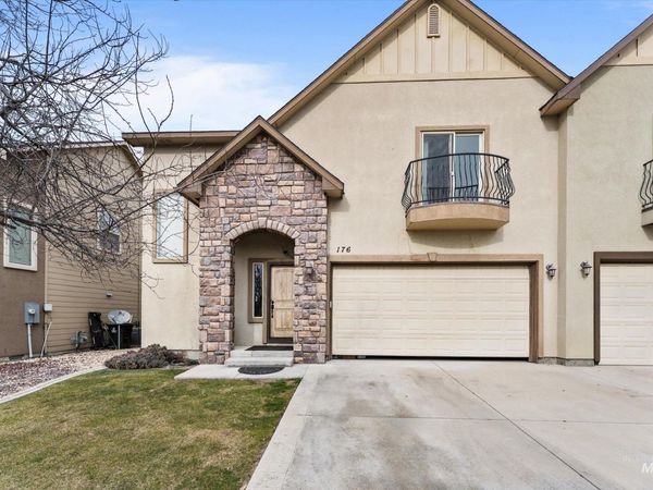 176 E Breinholt Street, Meridian, ID 83646