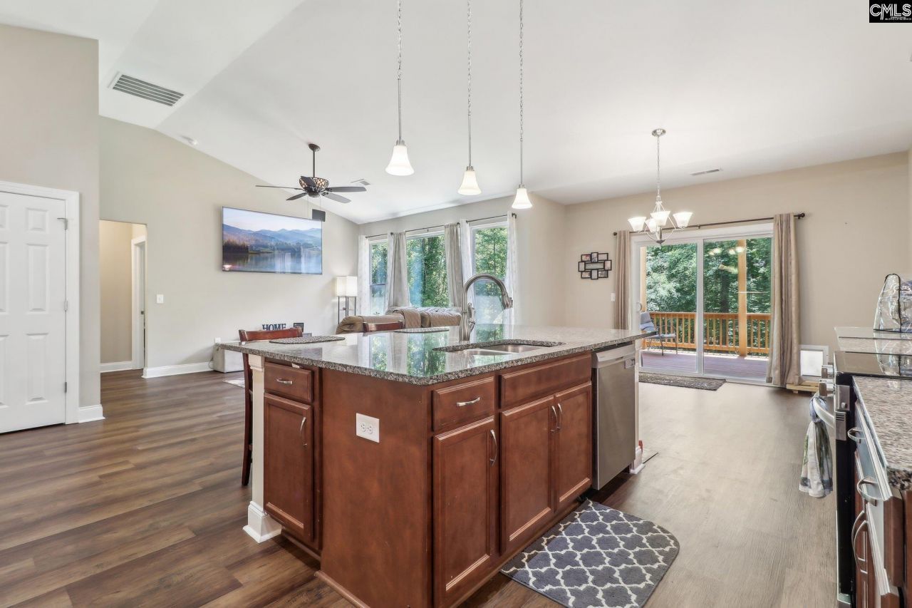 336 Lake Front Drive  Photo 9