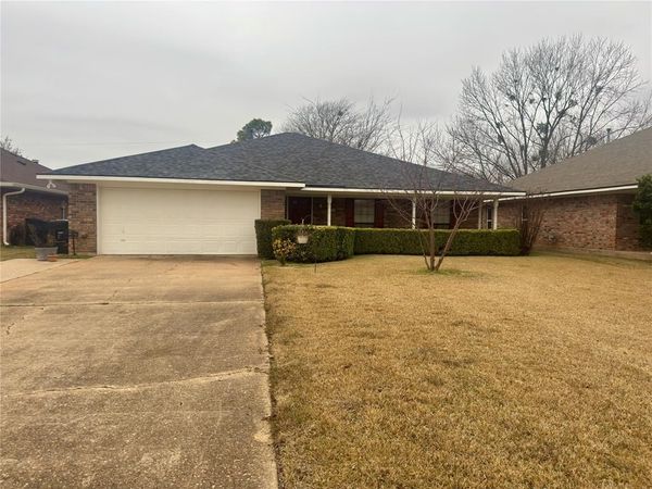 308 Brownlee Circle , Bossier City, LA 71111
