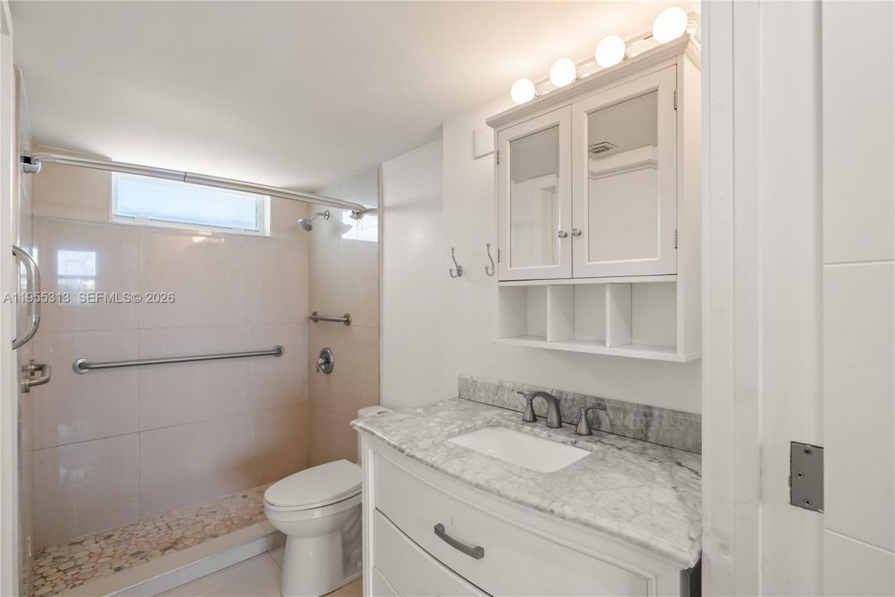 2861 Leonard Dr, Unit F311, Aventura, FL 33160 Photo