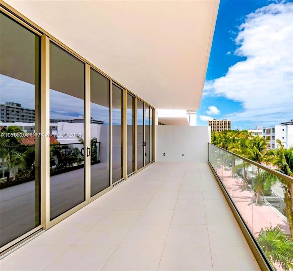 300 E Collins Ave , Unit 2D, Miami Beach, FL 33139 Photo