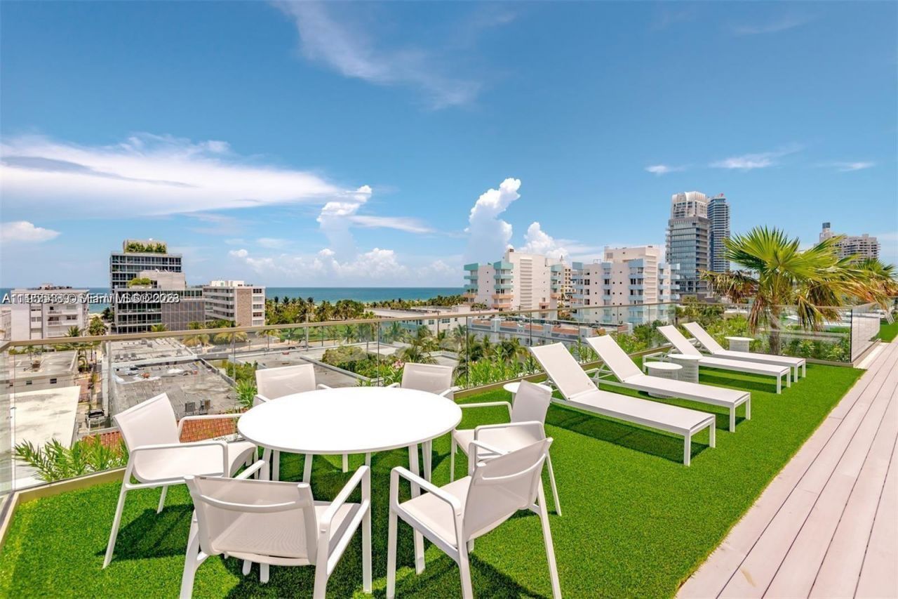300 E Collins Ave , Unit 2D, Miami Beach, FL 33139 Photo