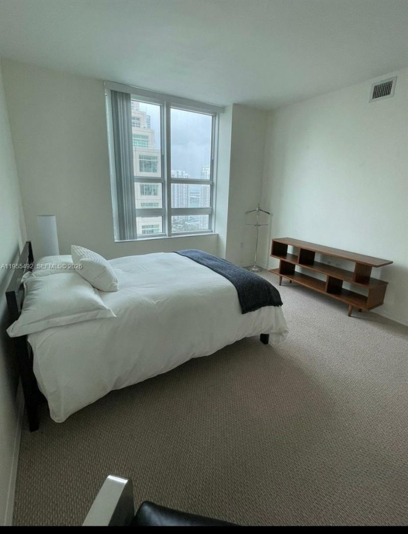 950 N Brickell Bay Dr, Unit 3002, Miami, FL 33131 Photo