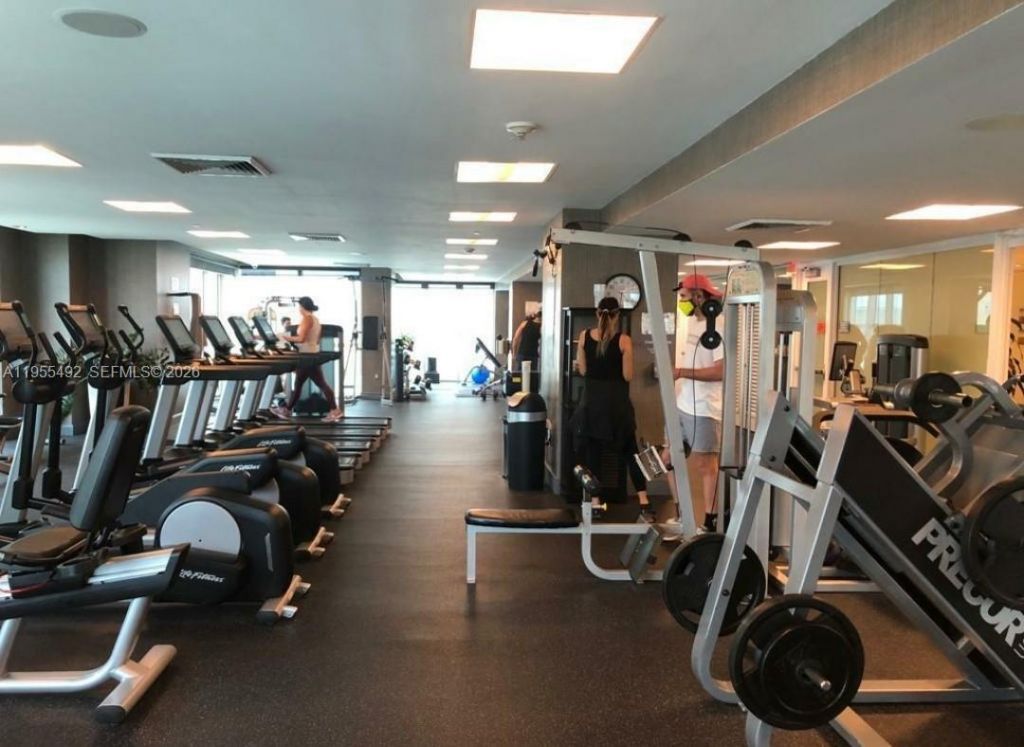 950 N Brickell Bay Dr, Unit 3002, Miami, FL 33131 Photo