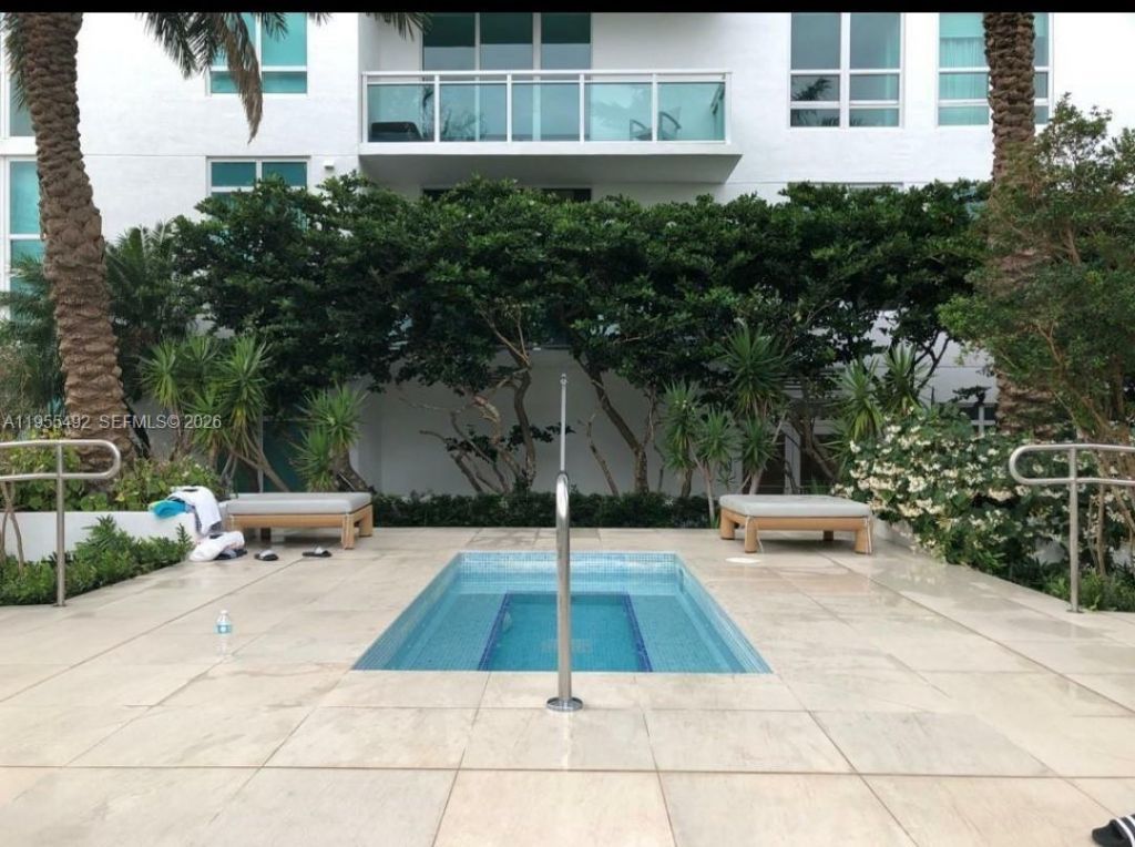 950 N Brickell Bay Dr, Unit 3002, Miami, FL 33131 Photo