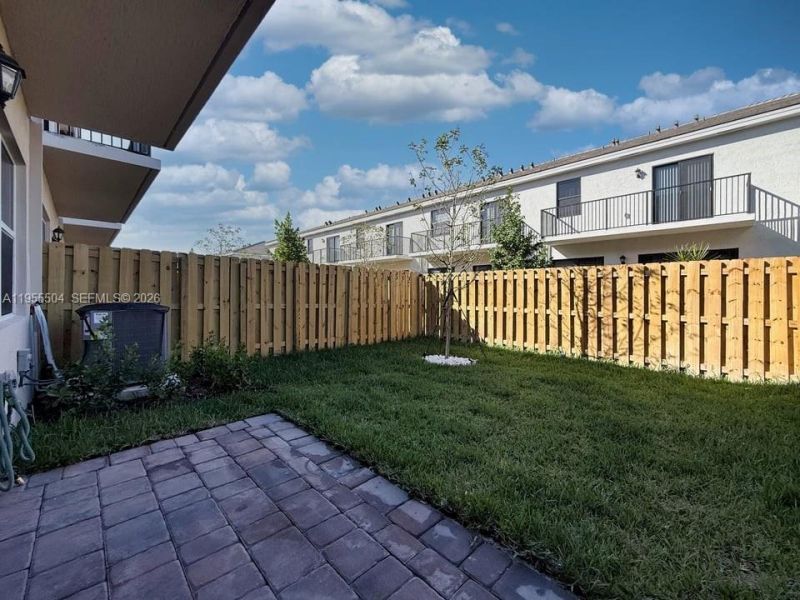 184 NE 13th Ter, Homestead, FL 33033 Photo