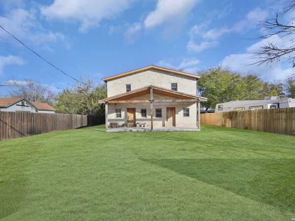 122 Brink, Center Point, TX 78010