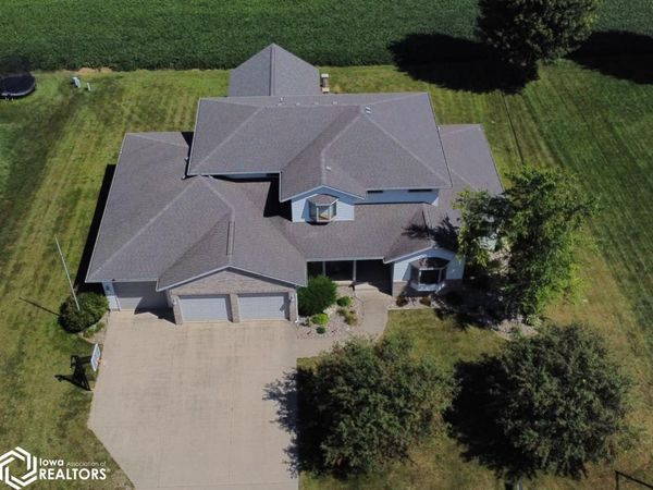 2340 Skyline Drive, Carroll, IA 51401