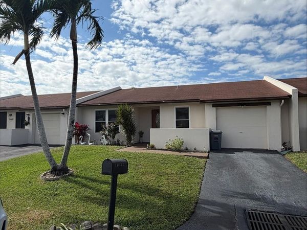 15683 Bottlebrush Cir, Delray Beach, FL 33484