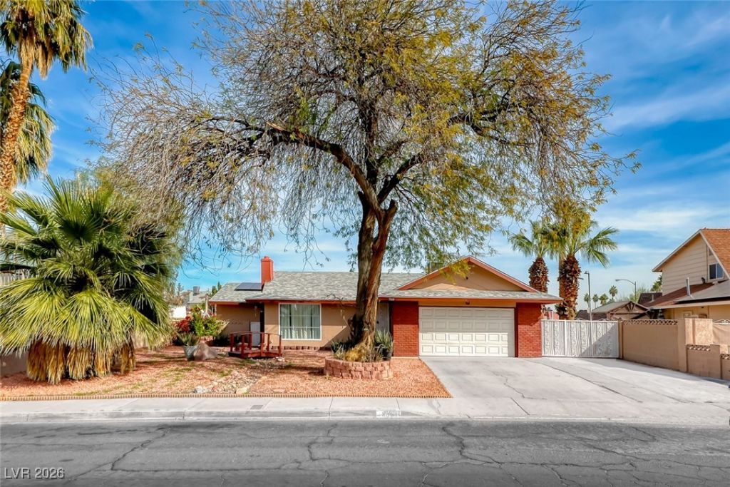 3068 Topaz Street, Las Vegas, NV 89121
