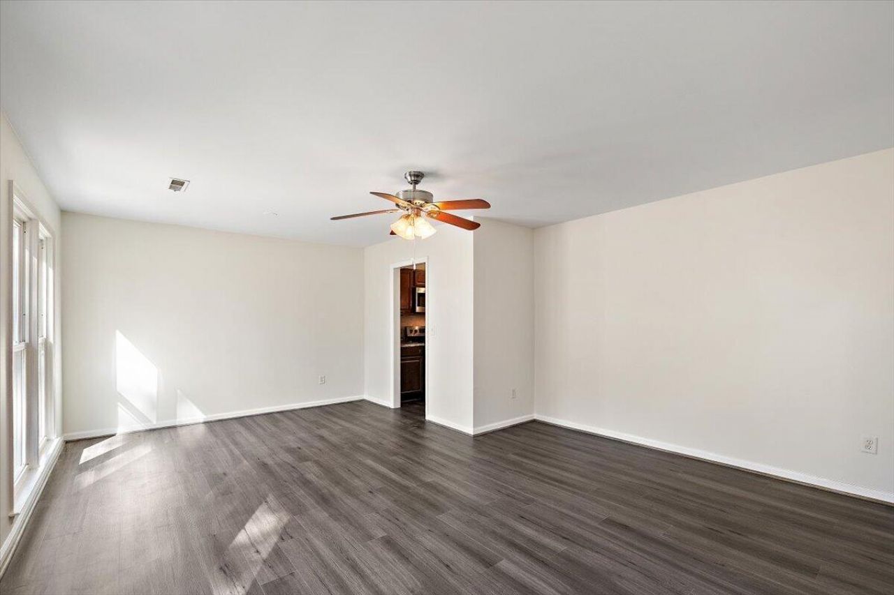 158 Westminster Boulevard Photo 6