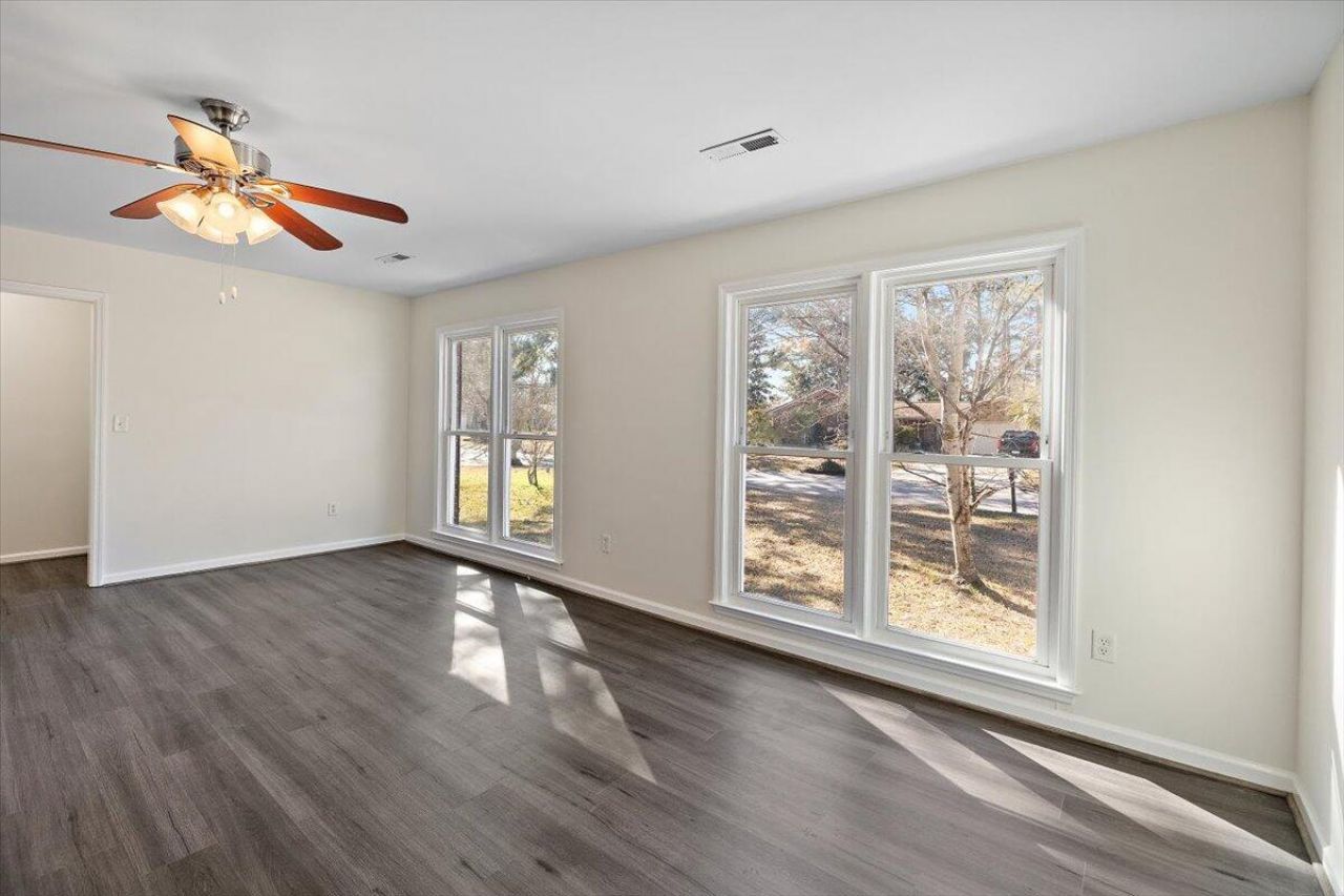 158 Westminster Boulevard Photo 7