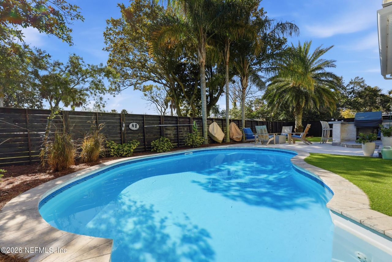 527 Florida Boulevard, Neptune Beach, FL 32266 Photo