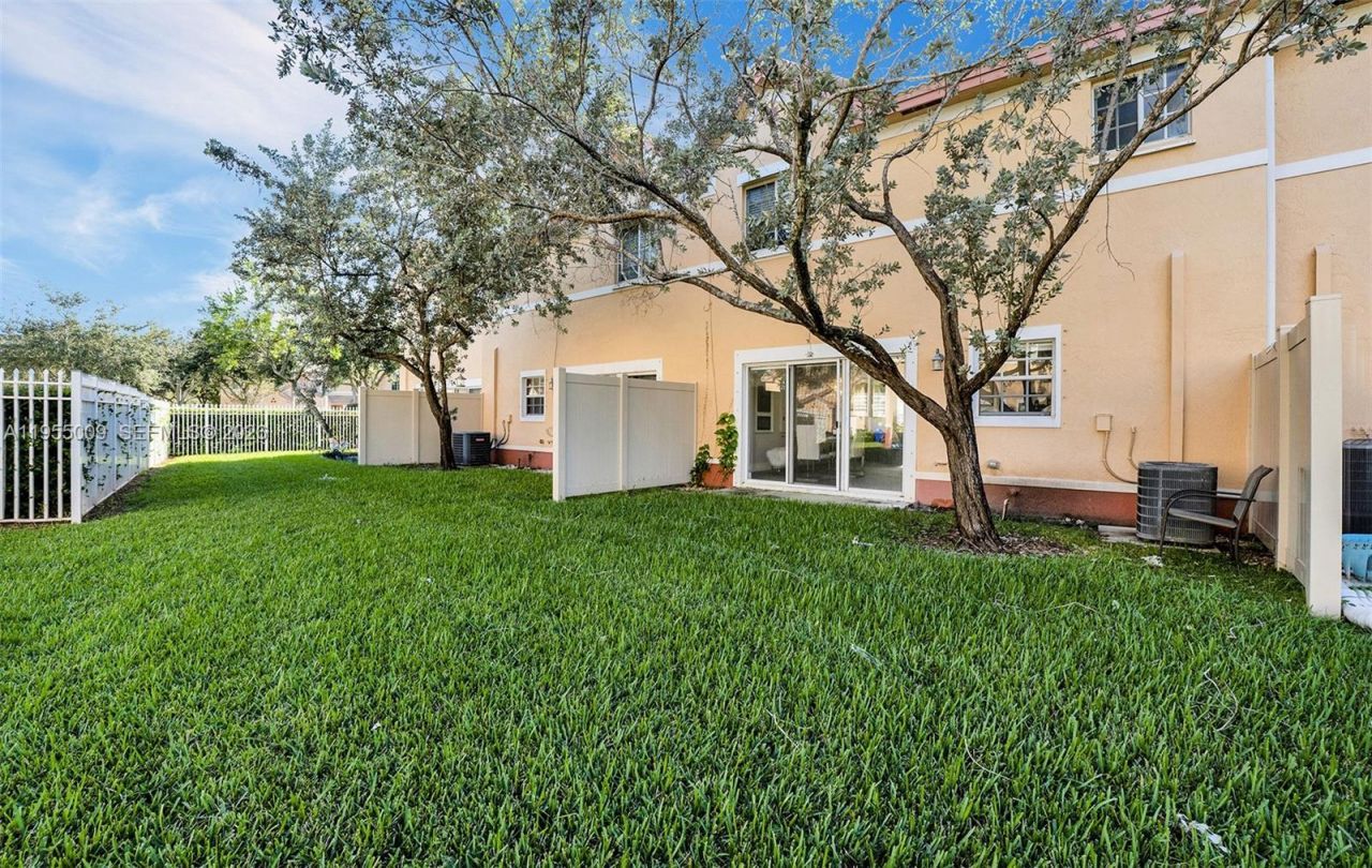 2311 SW 87th Way, Unit 2311, Miramar, FL 33025 Photo