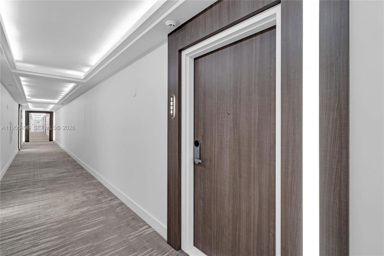 2301 Collins Ave , Unit 1006, Miami Beach, FL 33139 Photo