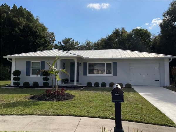 2431 4th Place, Vero Beach, FL 32962