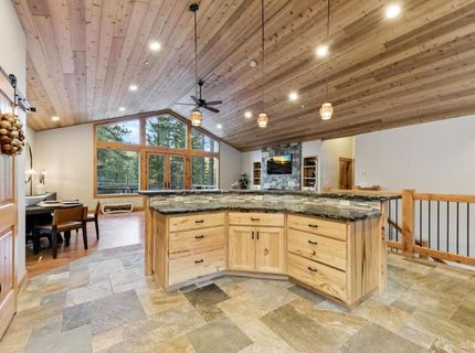 1774 Nadowa Street, South Lake Tahoe, CA 96150 Photo
