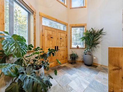 1774 Nadowa Street, South Lake Tahoe, CA 96150 Photo