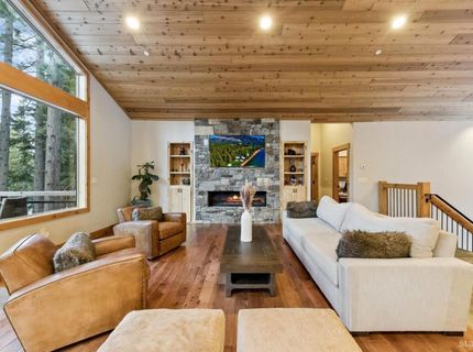 1774 Nadowa Street, South Lake Tahoe, CA 96150 Photo