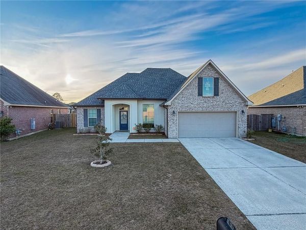 612 HIGH RIDGE Loop, Slidell, LA 70458