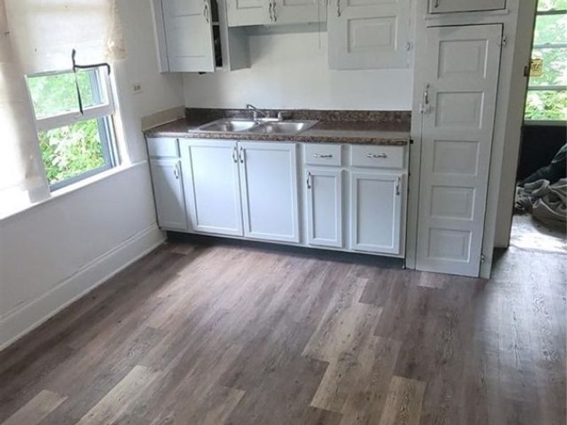 626 E 130th Street, Cleveland, OH 44108 Photo 16