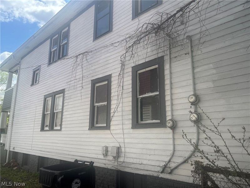 626 E 130th Street, Cleveland, OH 44108 Photo 6