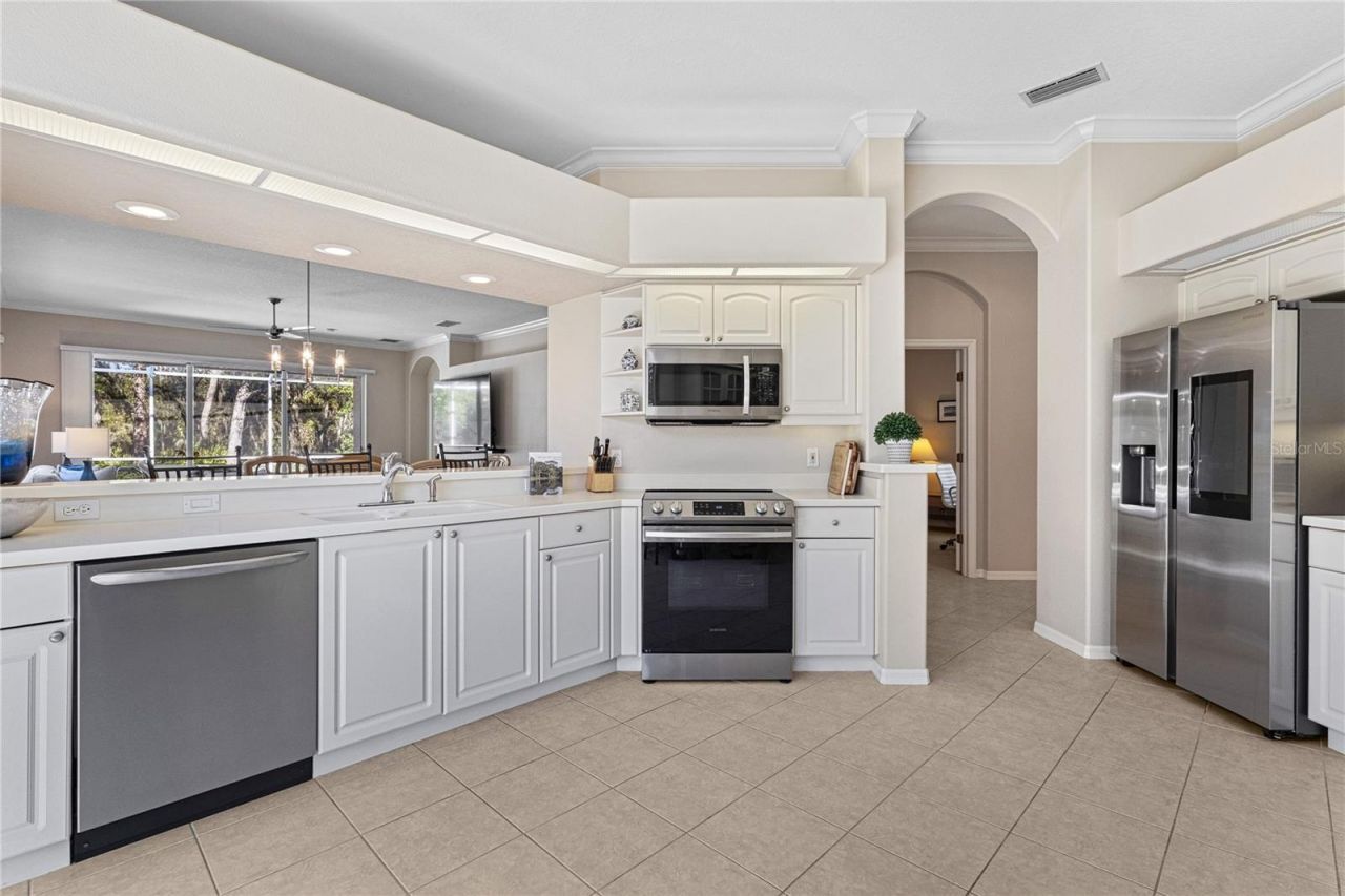 8733 49th Terrace East, Bradenton, FL 34211 Photo