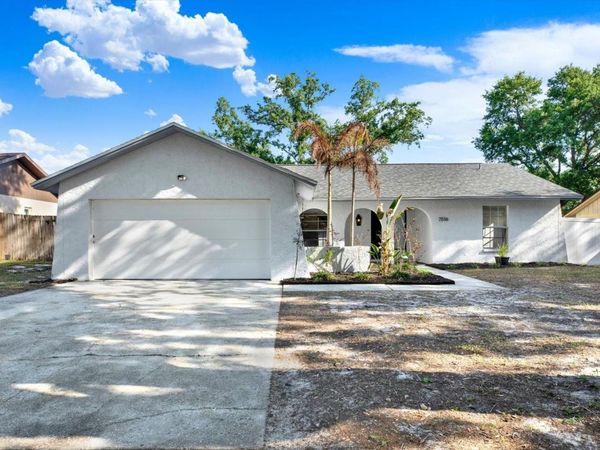 7516 S SANIBEL CIRCLE, TEMPLE TERRACE, FL 33637
