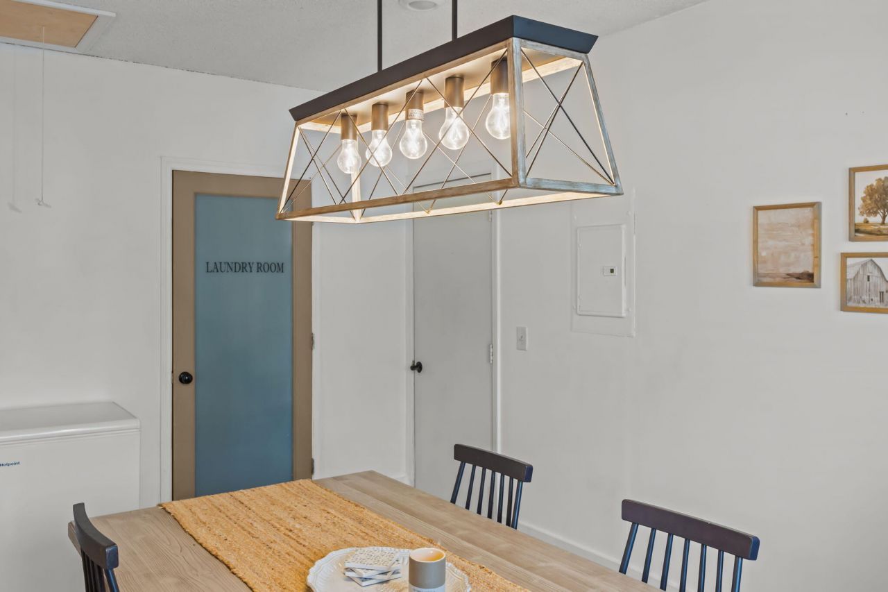 1019 Douglas Wayne Road Photo 14