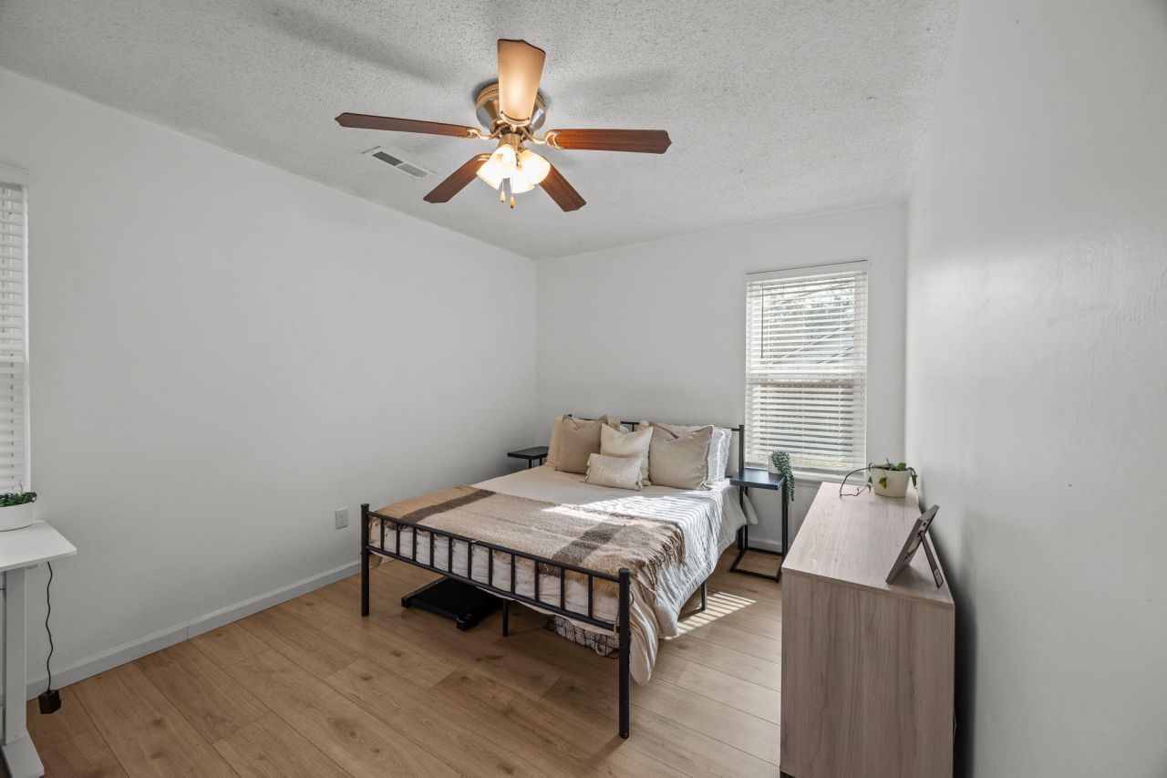 1019 Douglas Wayne Road Photo 17