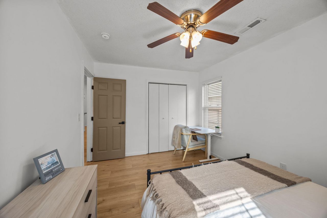 1019 Douglas Wayne Road Photo 18