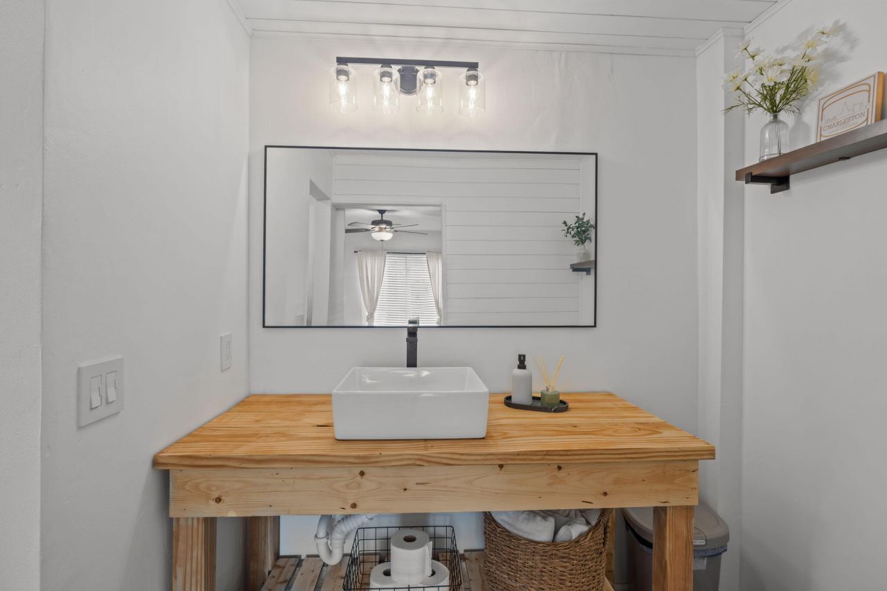 1019 Douglas Wayne Road Photo 26