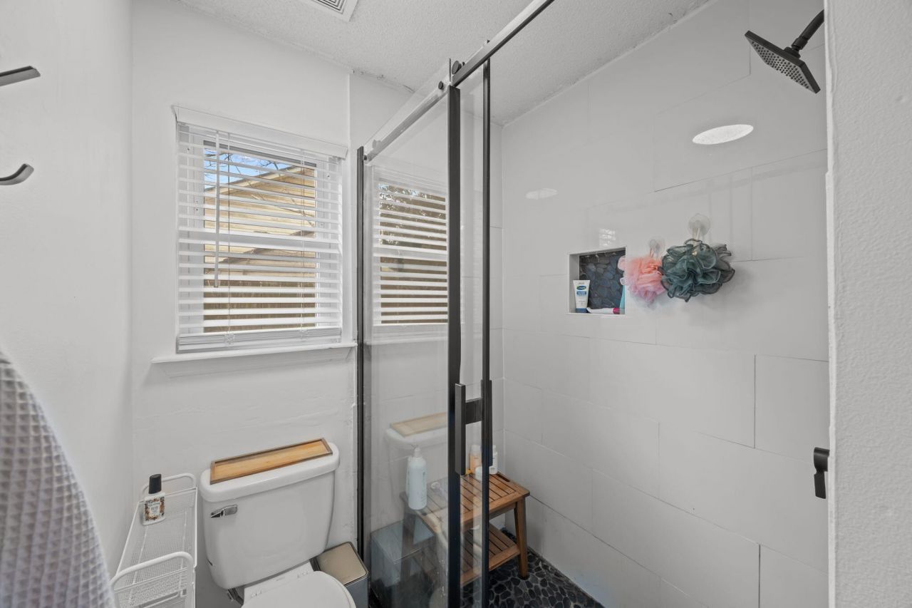 1019 Douglas Wayne Road Photo 27