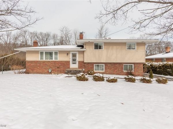 14430 Drake Road, Strongsville, OH 44136