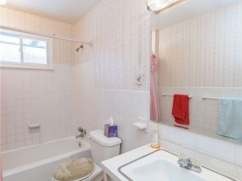 14430 Drake Road, Strongsville, OH 44136 Photo 12