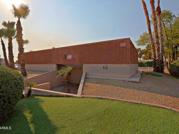 4260 N 19TH Avenue, Phoenix, AZ 85015