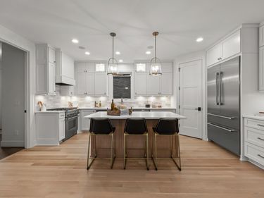 4924 Abbott Avenue S, Minneapolis, MN 55410