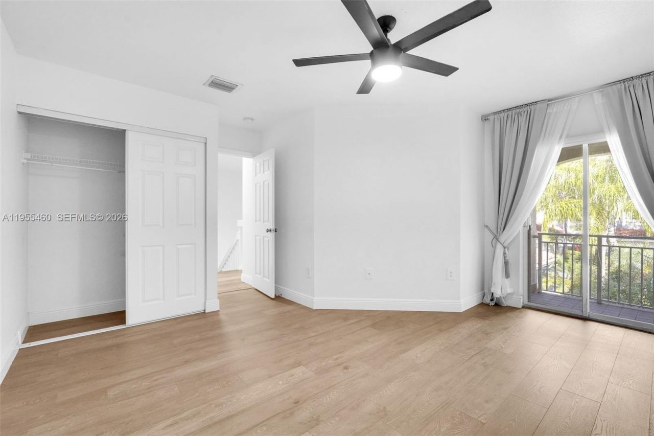 1120 Cliffrose St , Hollywood, FL 33019 Photo