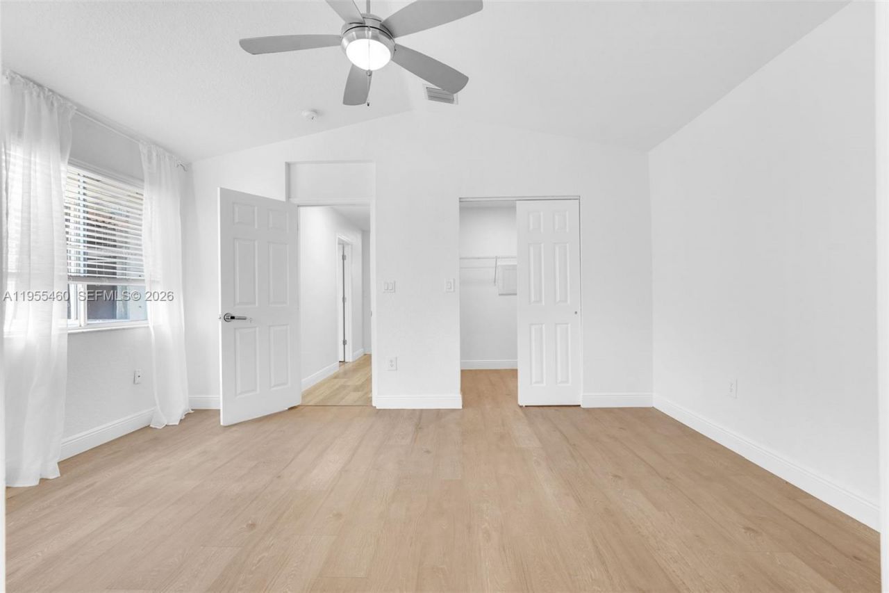 1120 Cliffrose St , Hollywood, FL 33019 Photo