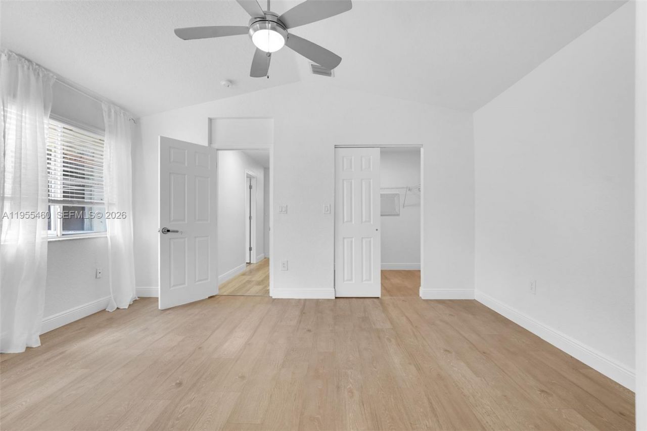 1120 Cliffrose St , Hollywood, FL 33019 Photo