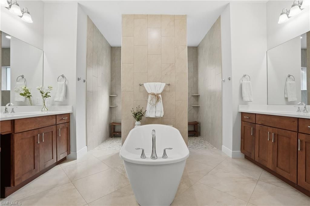 3707 5th Ave Sw, Naples, FL 34117 Photo