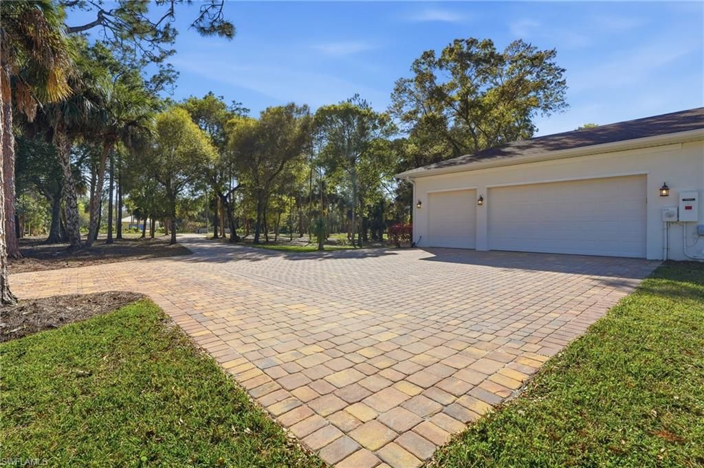 3707 5th Ave Sw, Naples, FL 34117 Photo